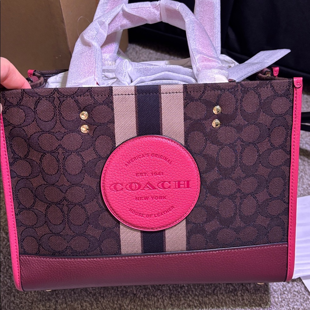 Coach Dempsey Carryall Bag in Brown and Strawberry Haze #4113 MINT condition